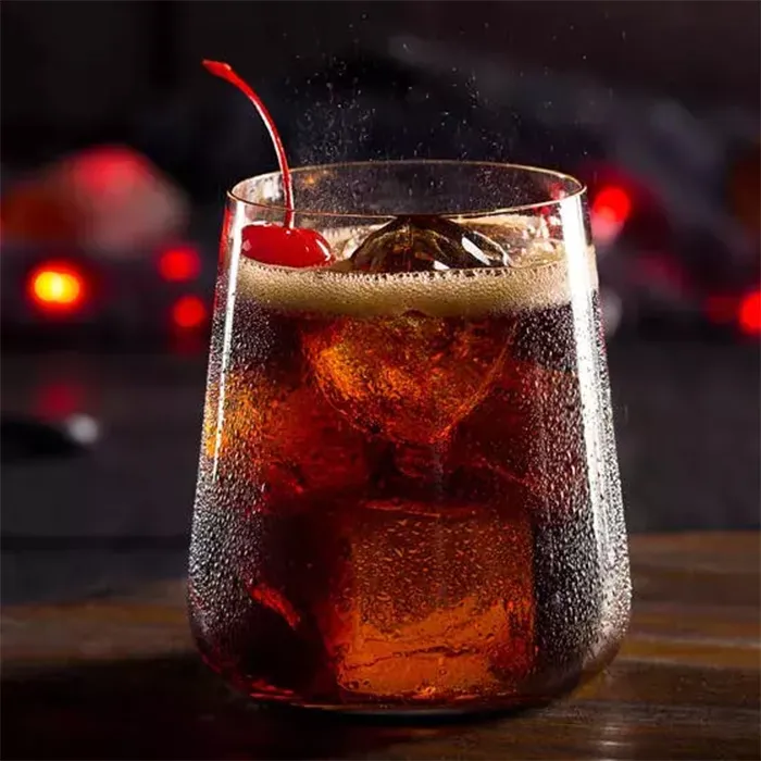Jim Beam Cocktail Devils Cut & Cola