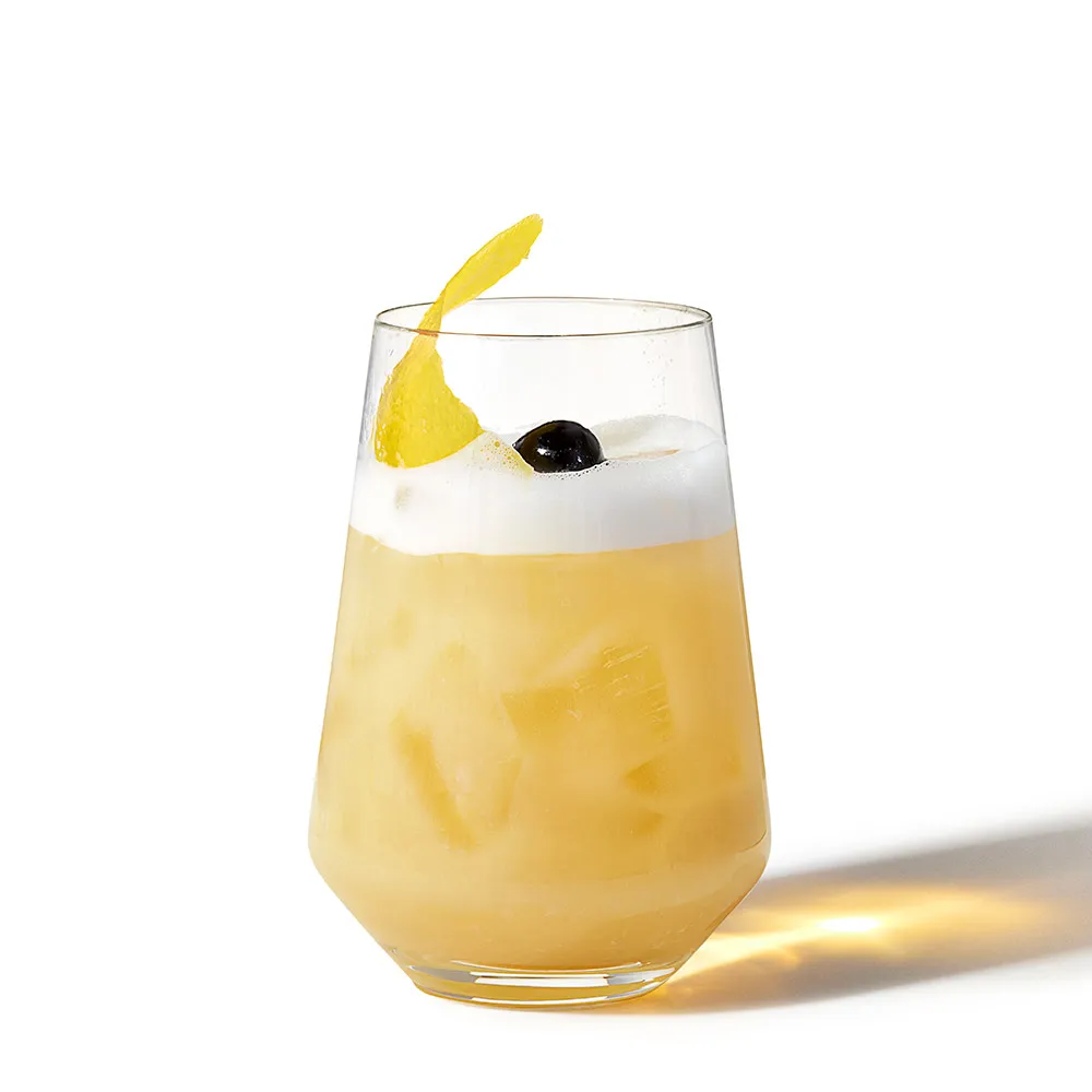 Jim Beam Black Whiskey Sour cocktail 