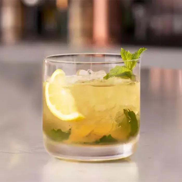 Jim beam vanilla smash cocktail